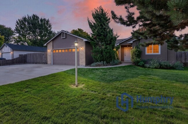 8933 W Mediterranean Ct