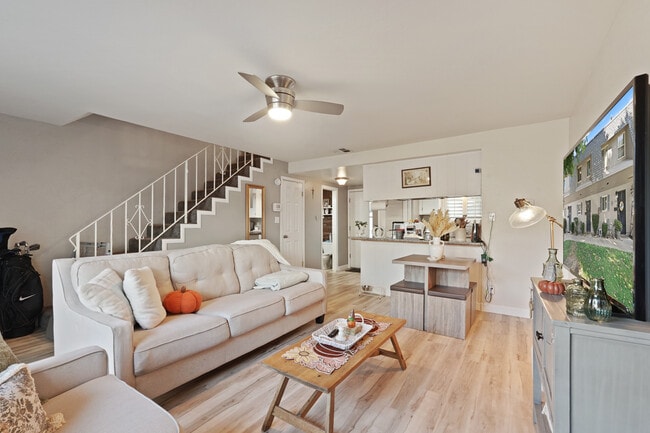 Photo - 924 Rutledge Dr Unit 924 Rutledge Dr