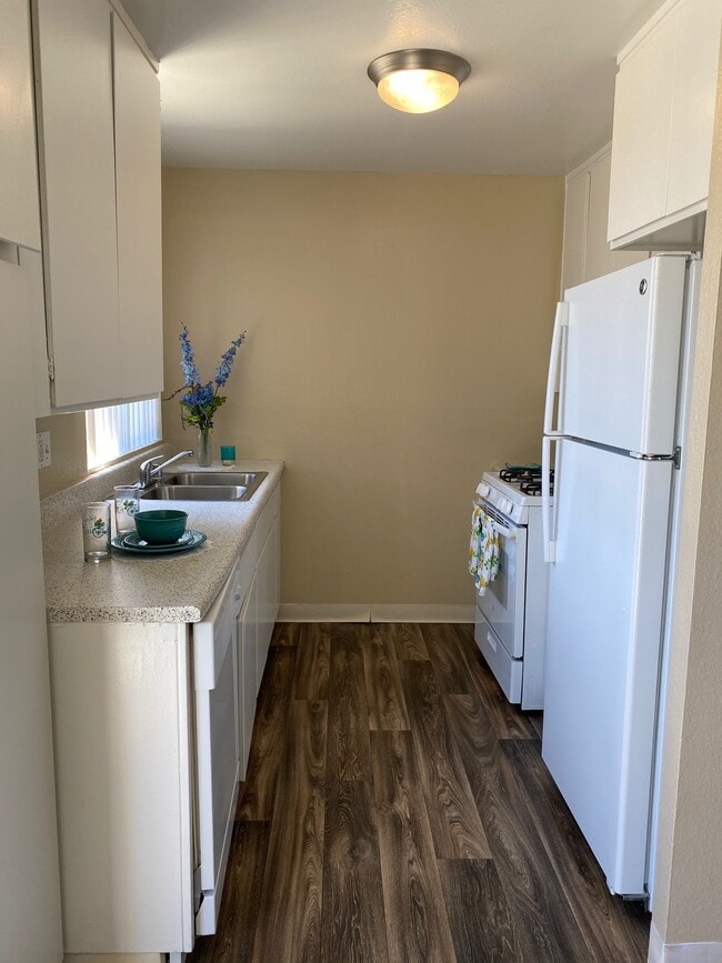Photo - Ocean Park Apartments