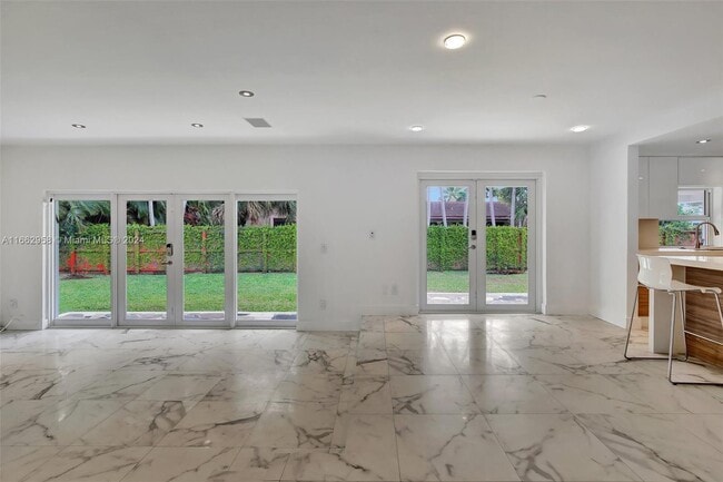 Photo - 1930 NE 211th Ter