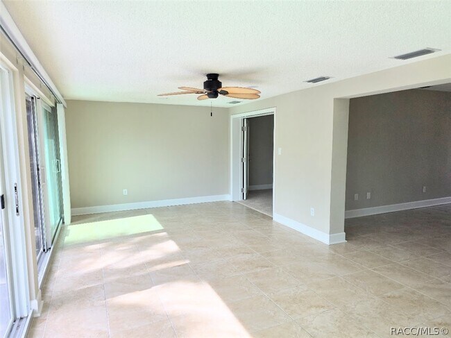 Photo - 11612 W Kingfisher Ct