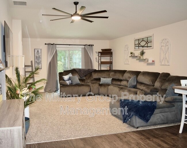 Photo - 15697 Strawberry Roan Ct