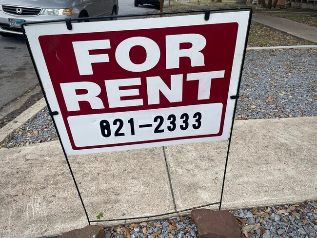 Photo - 1114 Bluebird Ave