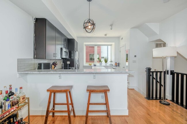 Photo - 1202 Jackson St NE