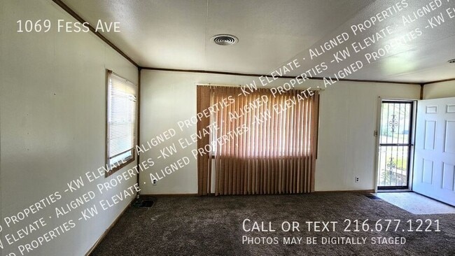 Photo - 1069 Fess Ave