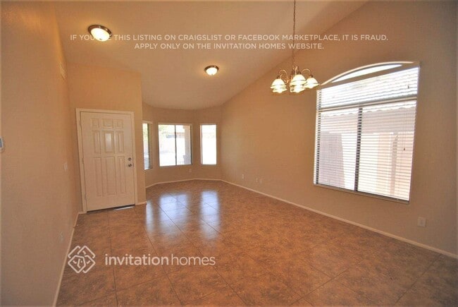 Photo - 519 N 167th Dr