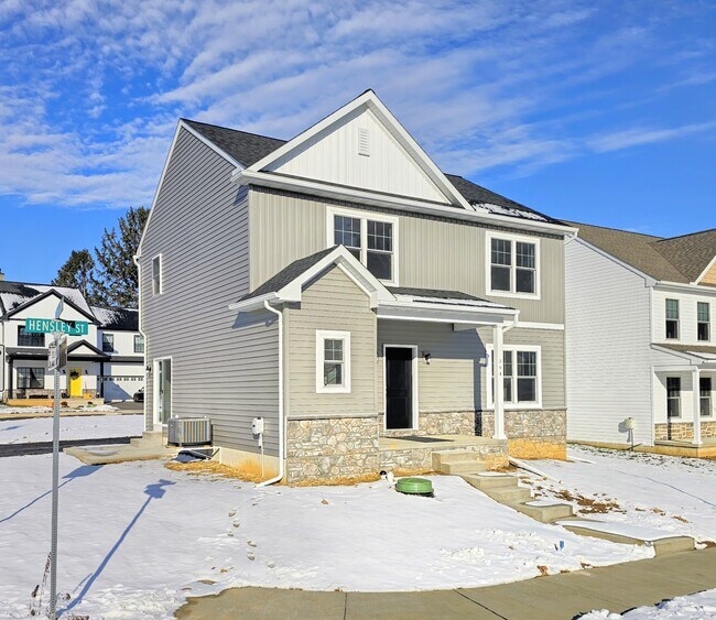 Photo - 394 Hensley St