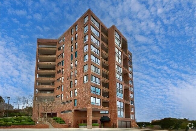 Building Photo - 1700 Grandview Ave Unit 904 Rental