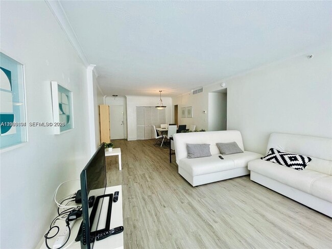 Photo - 3001 S Ocean Dr Unit 101