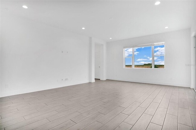 Photo - 7842 Syracuse Dr