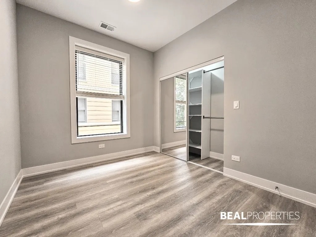 Photo - 441 W Belden Ave