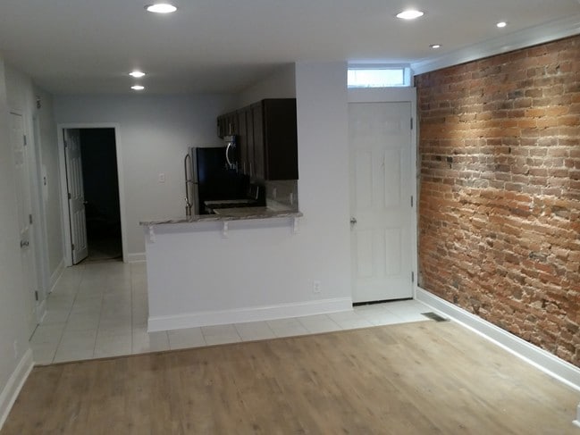 Building Photo - 816 S 5th St Unit A Rental