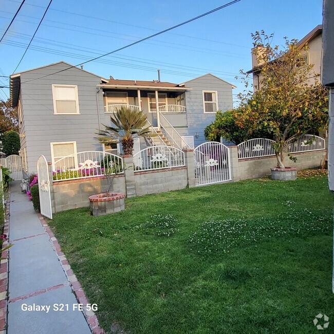 Building Photo - 2100 Cabrillo Ave Unit 2104 Rental