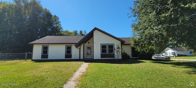 Building Photo - 527 Raintree Cir Rental