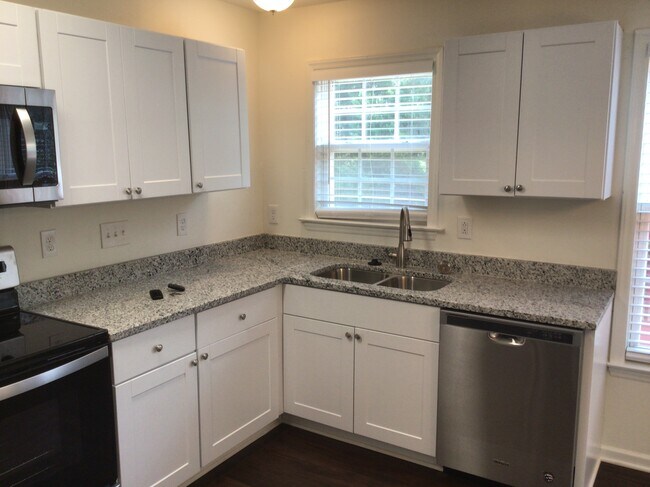 Photo - 6682 Knob Hill Ct