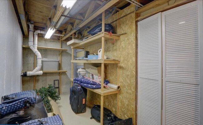 Photo - 315 Shadowbend Dr