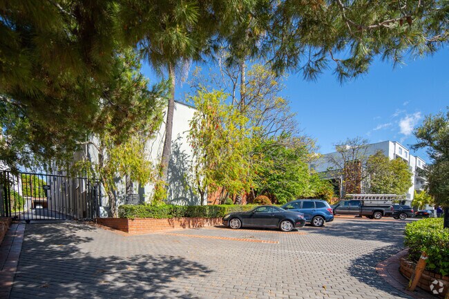 Primary - Sunset Colony Apartments