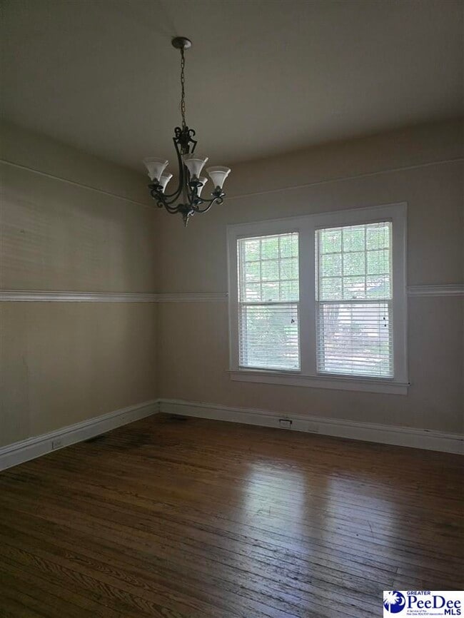 Photo - 515 Hickory St