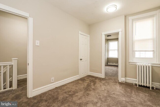 Photo - 5627 Hadfield St