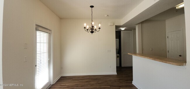 Photo - 575 Oakleaf Plantation Pkwy Unidad 1104