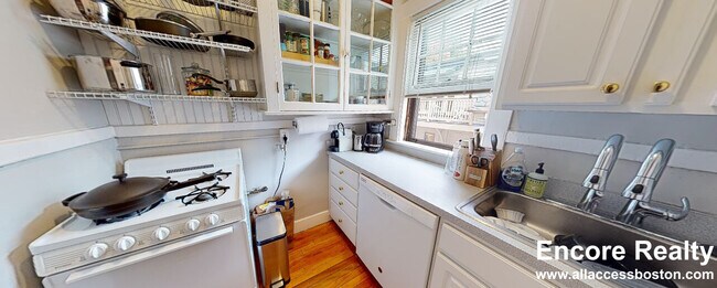 Photo - 11 Story St Unit 3