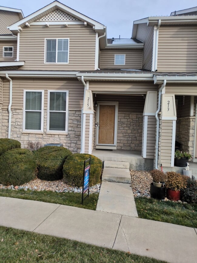 Photo - 215 Blue Bonnet Dr