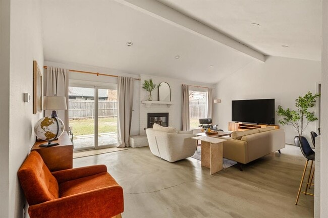 Photo - 9300 Meadow Vale