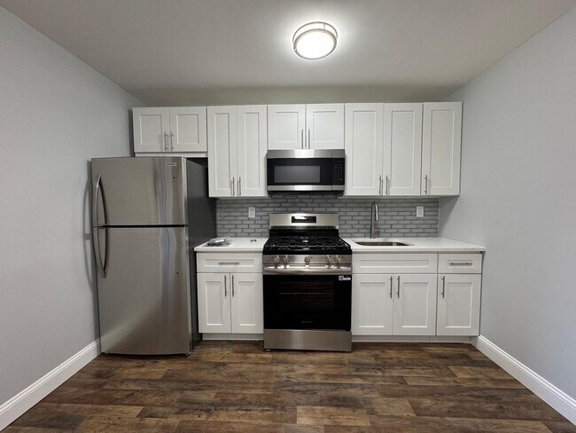 Photo - 552 38th St Unit 4