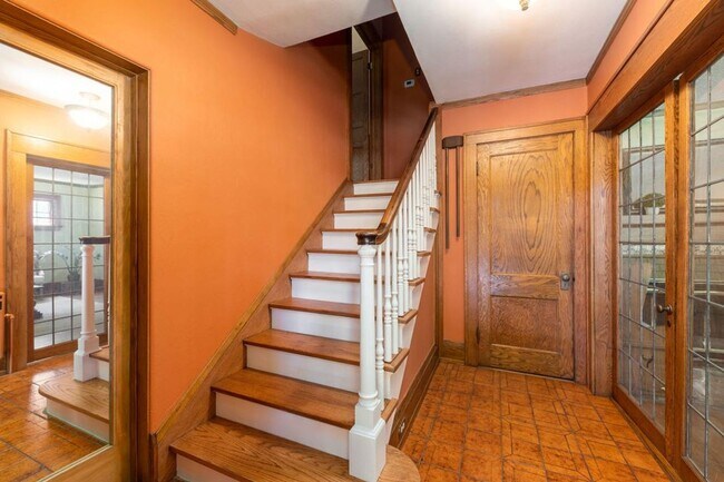 Photo - Beautiful 3 Bedroom House in Ideal Wauwatosa Location!