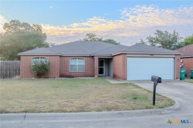 Photo - 1705 Liberty Hill Dr