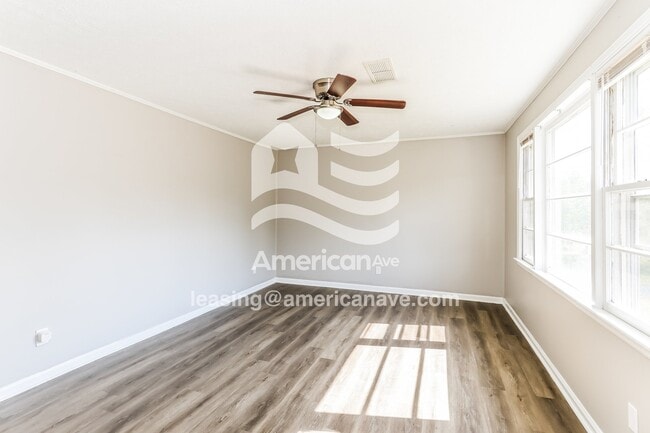 Photo - 308 Butler St
