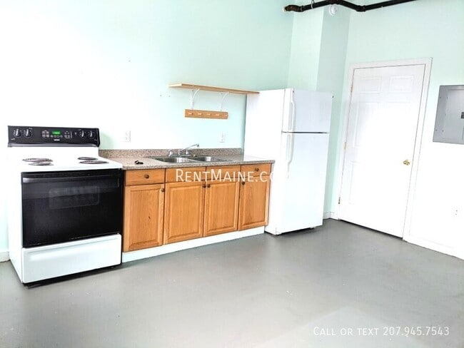 Photo - 255 Main St Unidad A1