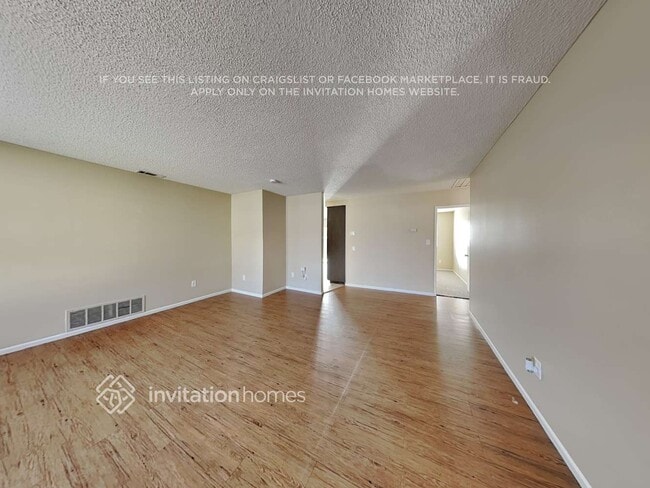 Photo - 271 Glenmont Ct