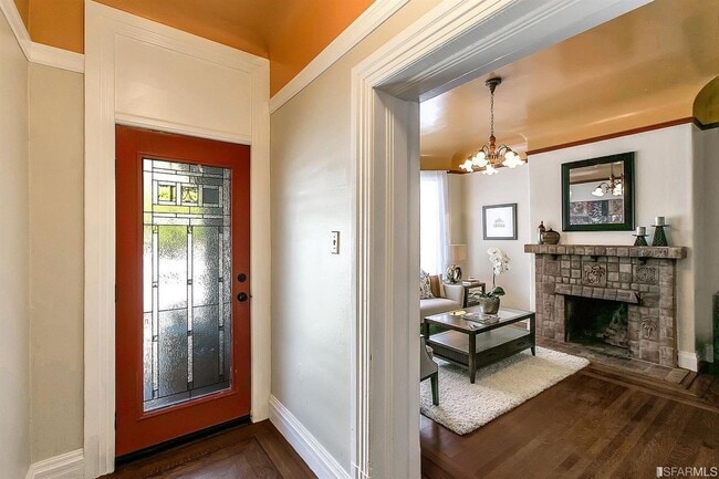 Photo - OPEN HOUSE SUN 4/19 Amazing Cow Hollow 3 bedroom Condo w/remodeled kitchen, hardwood floors and l...