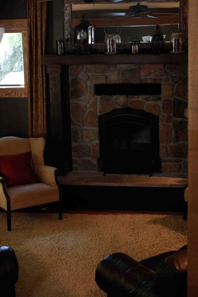 Photo - The Hodge House