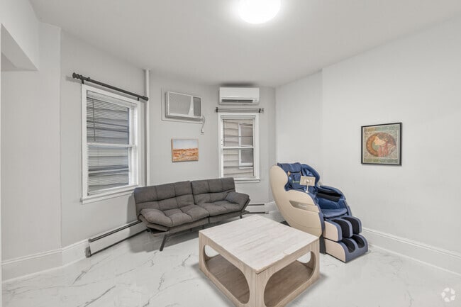 Building Photo - 16 E 32nd St Rental