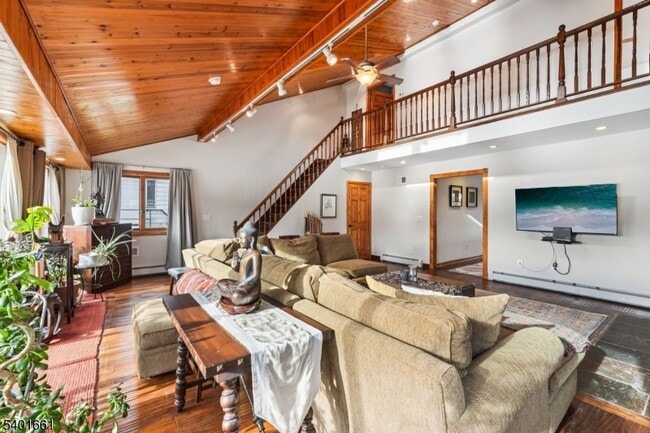 Photo - 197 Point Breeze Dr