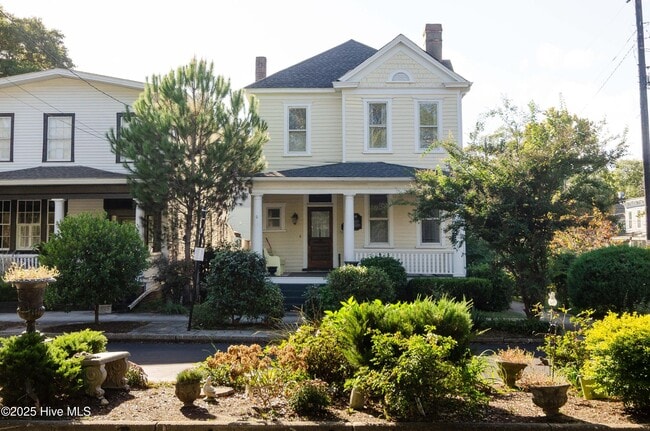 Photo - 402 S 5th Ave