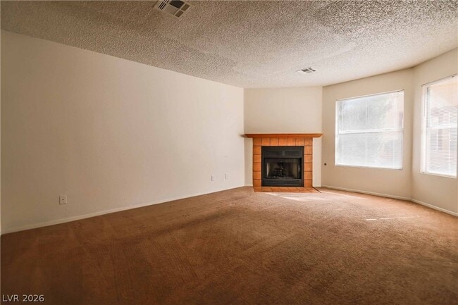 Photo - 566 Kristin Ln