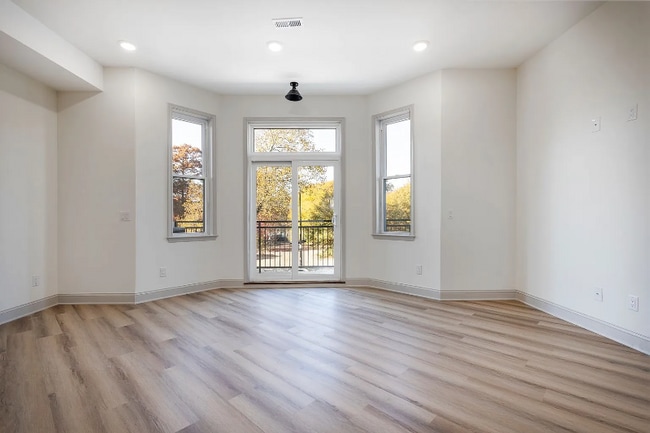 Photo - 2227 N 33rd St Unit A10