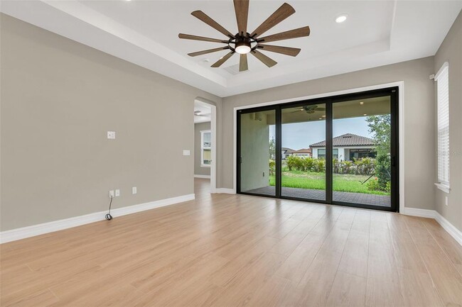 Photo - 2217 6th St E