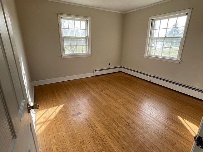 Photo - 299 Bridgepoint Rd
