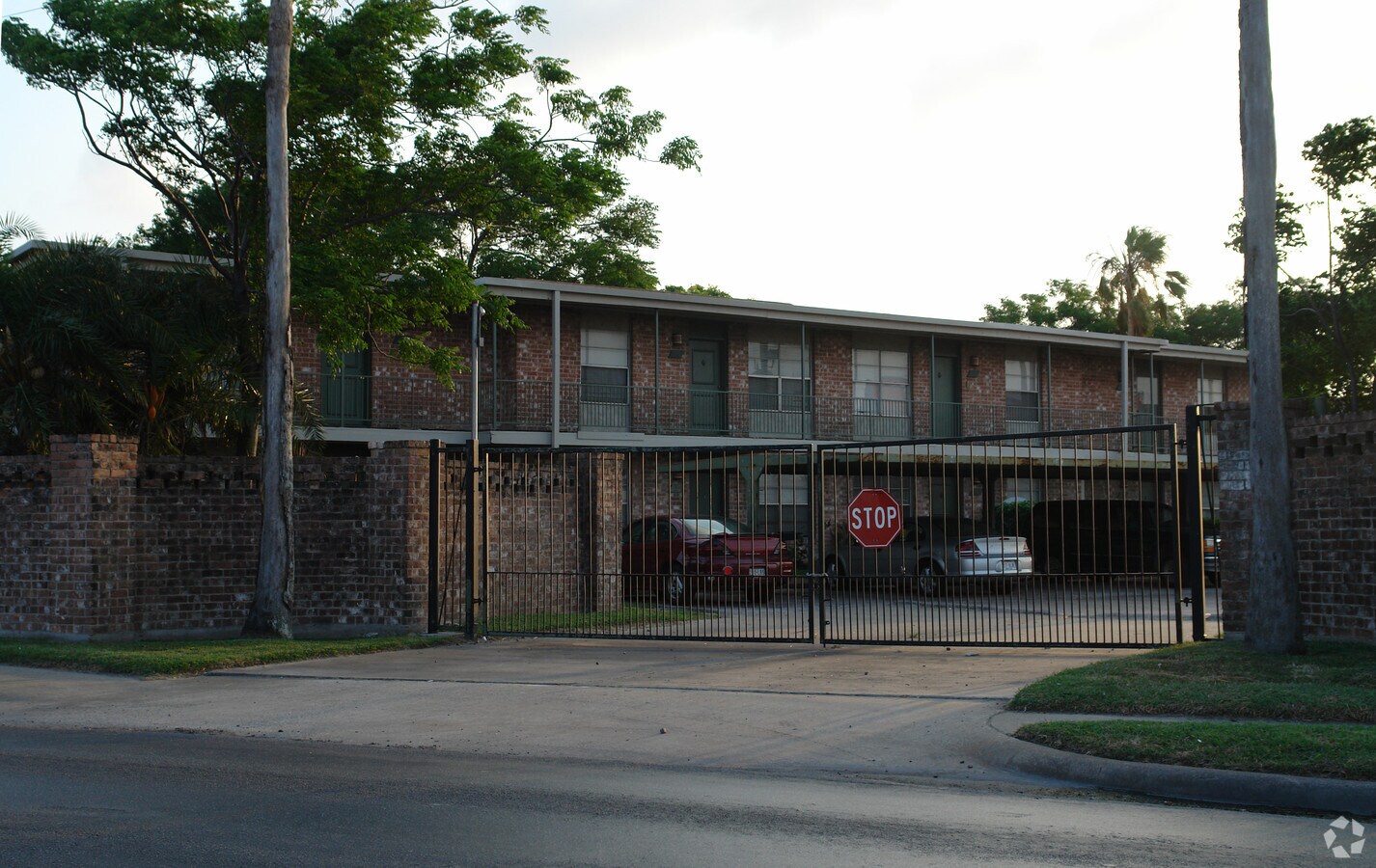 The Fountains Apartments - The Fountains Apartments