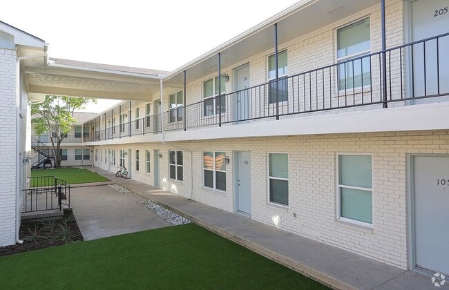 Photo - Crestview Flats