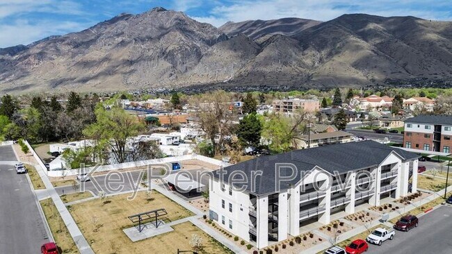 Photo - 64 W 600 S Unit Foxridge 201