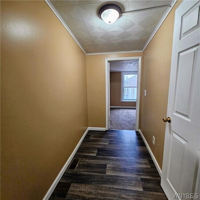 Photo - 335 N Main St