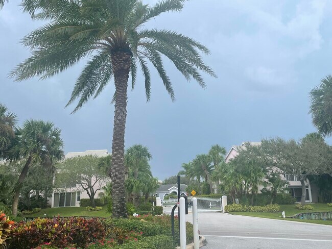 Photo - 4205 Fairway Dr N