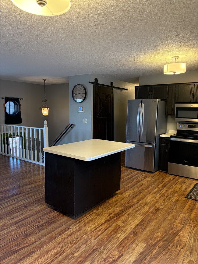 Photo - 1018 N Benton Dr