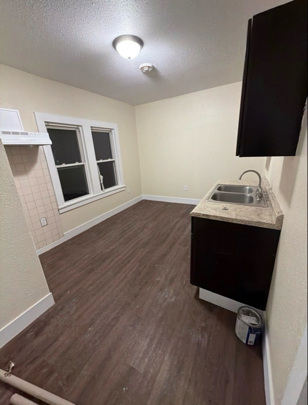 Photo - 2459 S 8th St Unidad 2459- UPPER