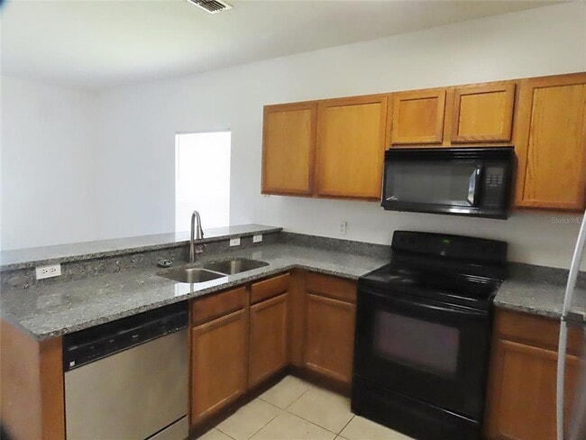 Photo - 427 Wilton Cir